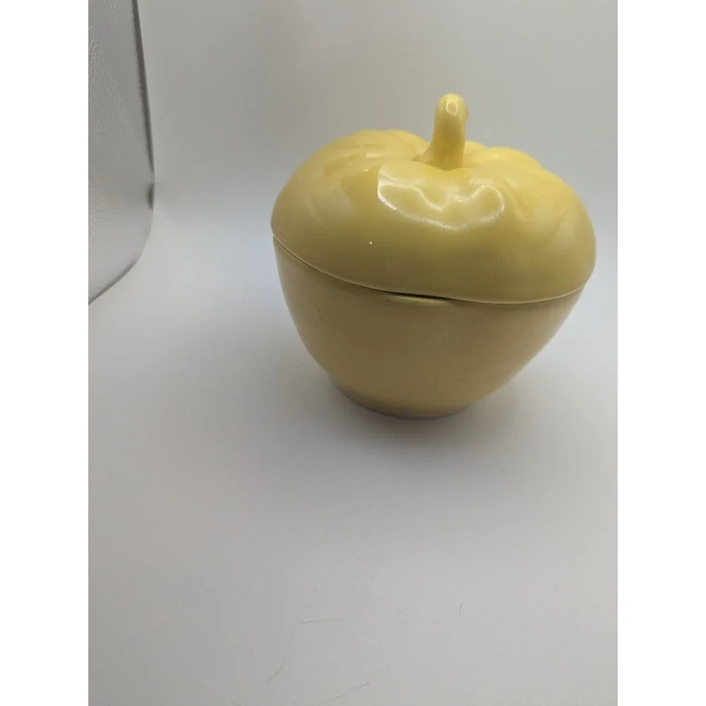 Vintage Yellow Bell Pepper‎ California Pottery Canister With Lid 5.5